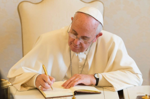 El Papa instaura el ministerio del Catequista